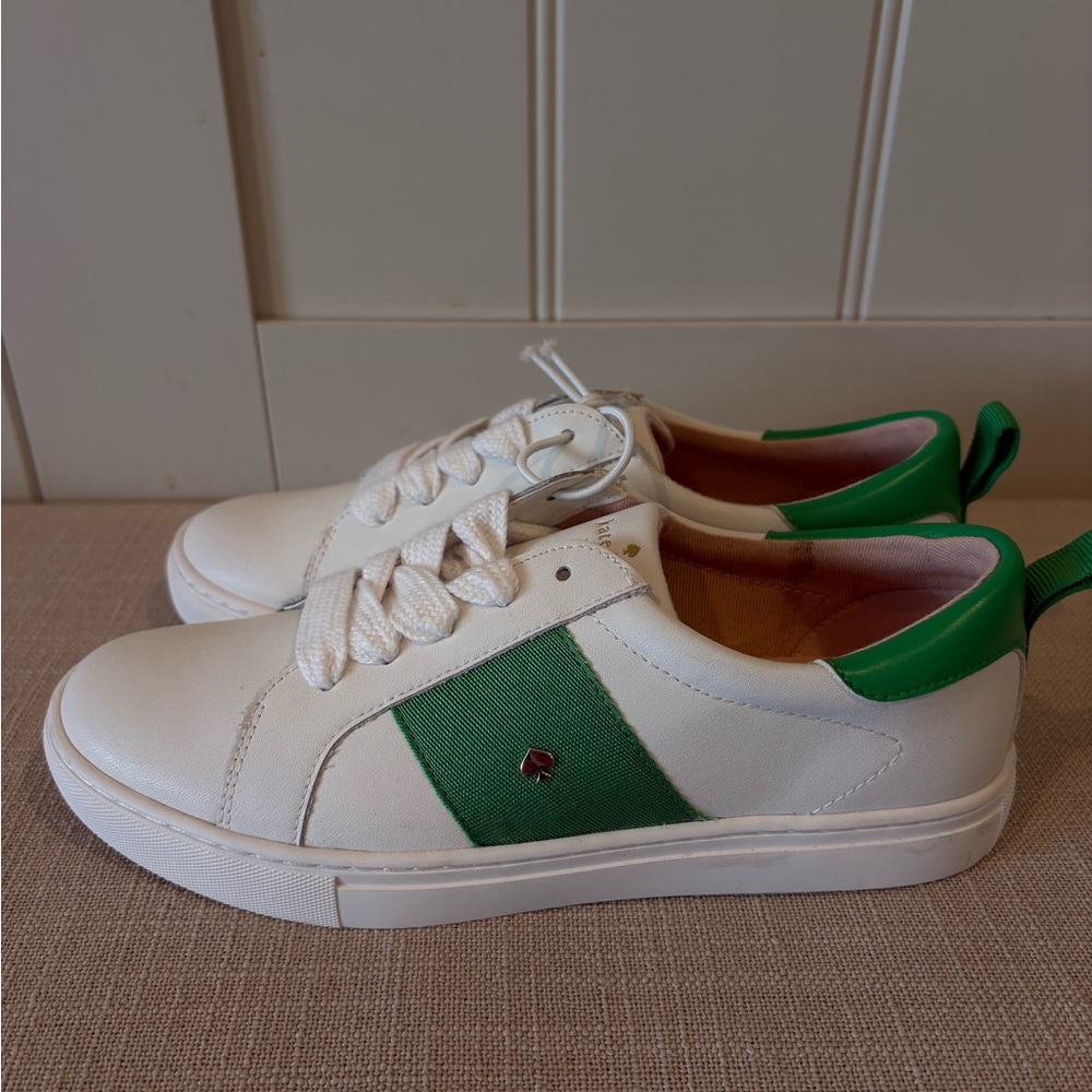 Kate Spade Court Sneakers White & Green Ainsley NWOT size 6B EUR 36.5 - Picture 2 of 9
